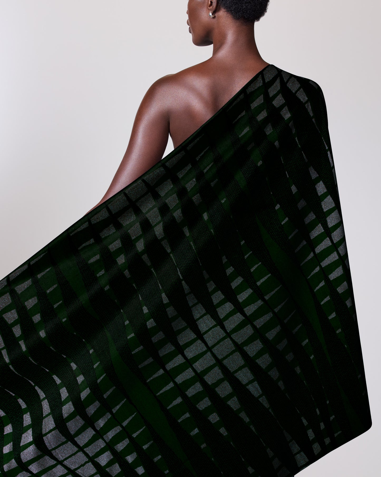 Sky Wax | VL01681.080 | Red-Green Pearl Embellished