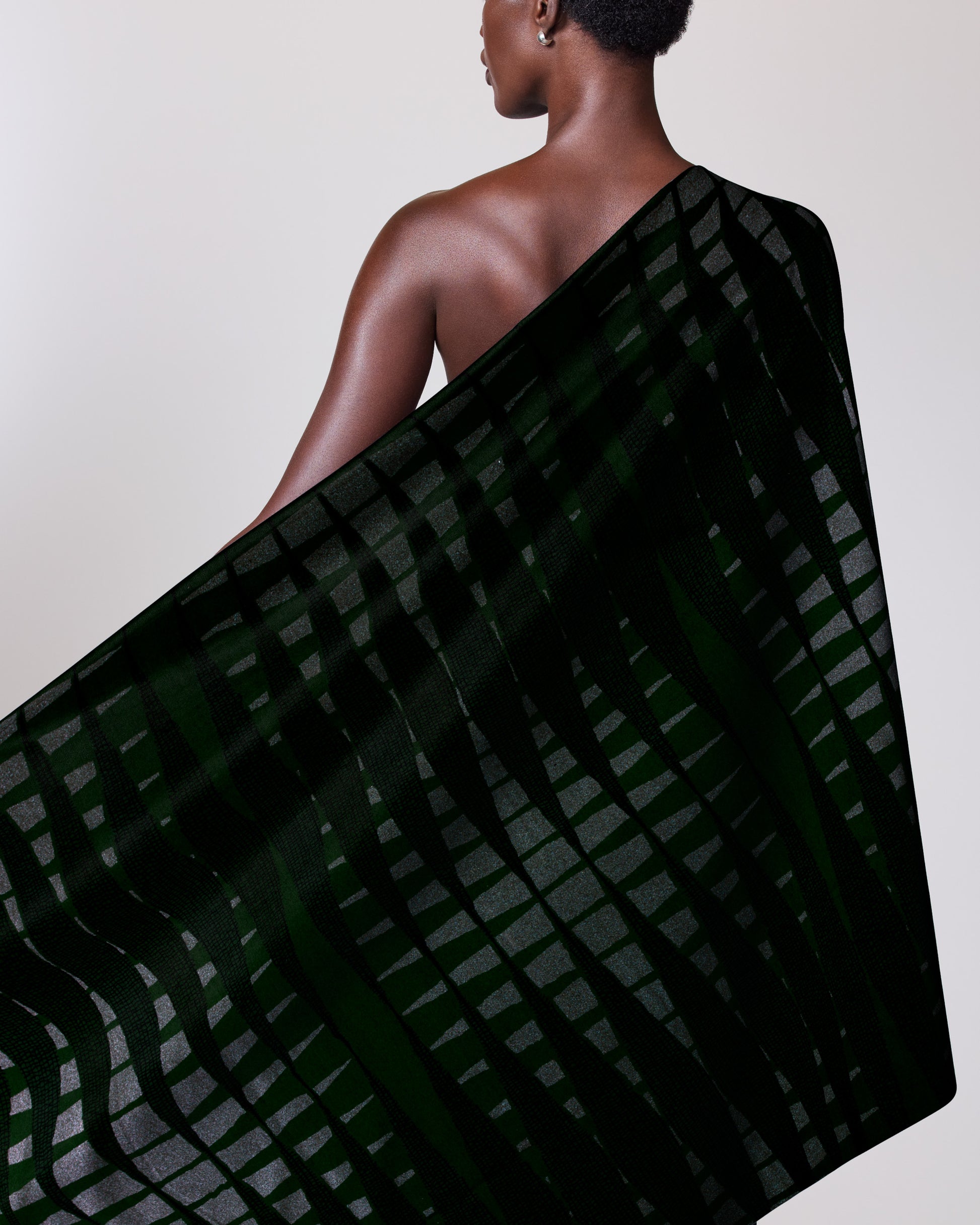 Sky Wax | VL01681.080 | Red-Green Pearl Embellished