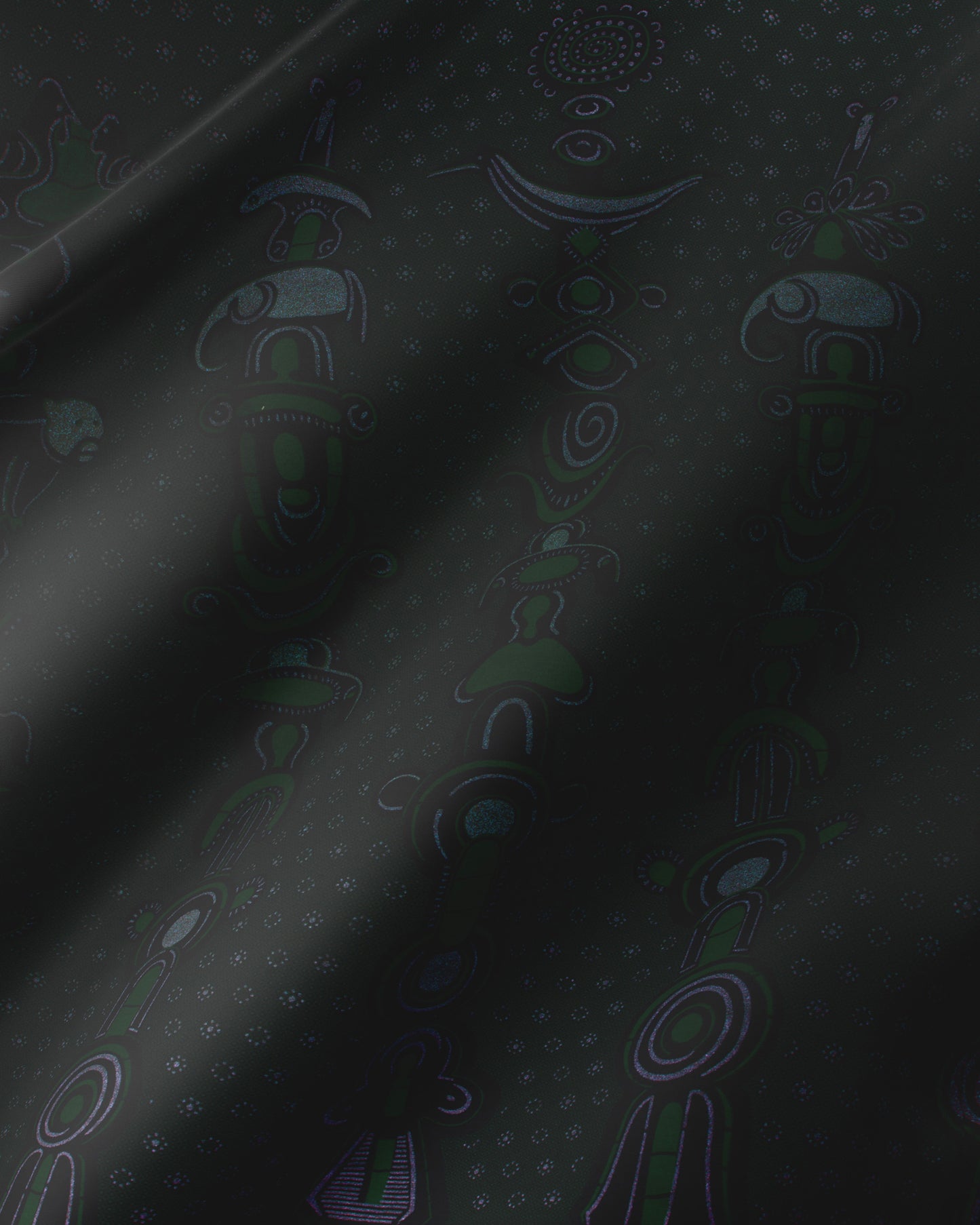 Sky Wax | VL04528.085 | Red-Green Pearl Embellished