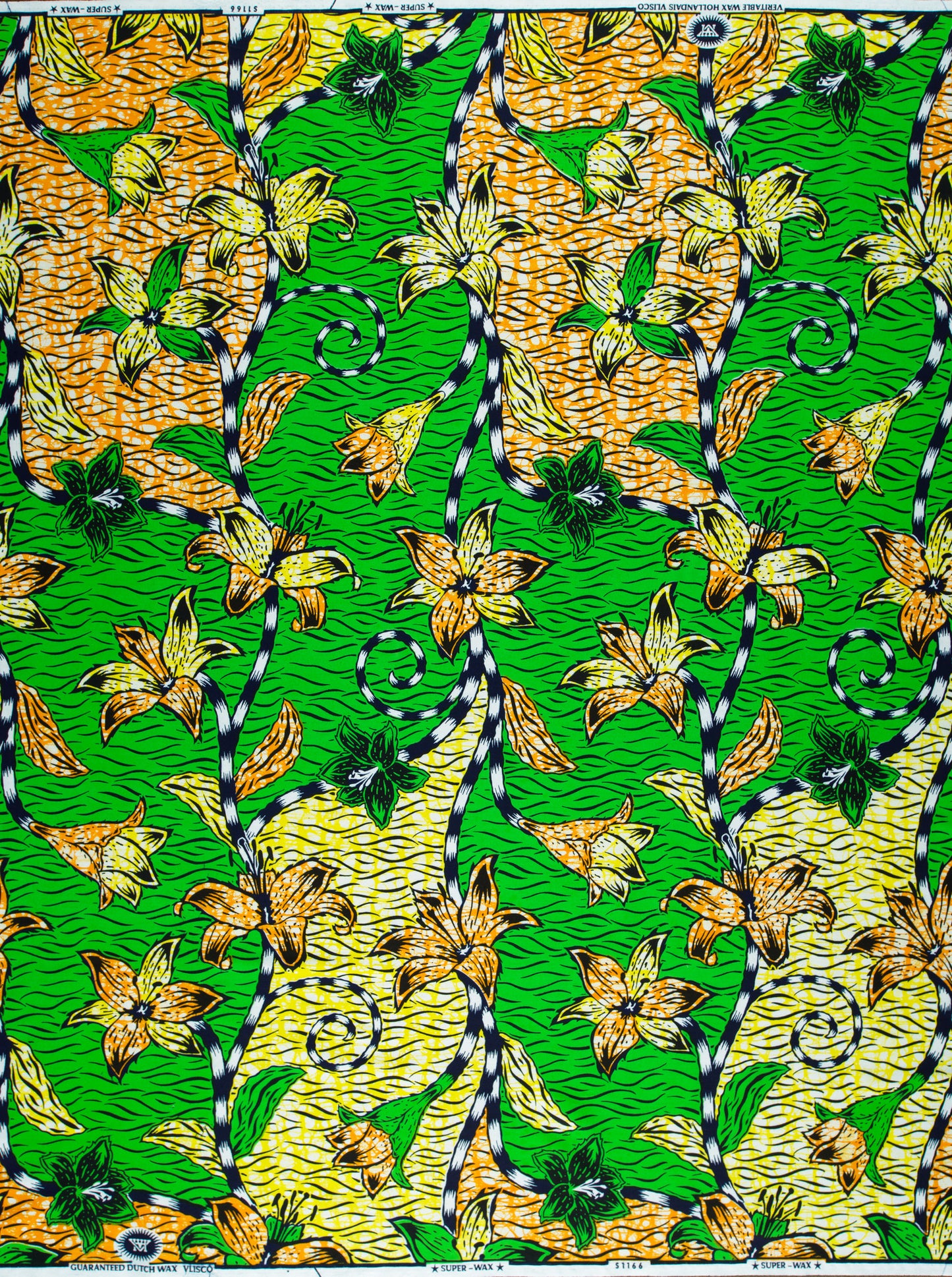 Floral patterned Super-Wax fabric VLS1166.012 featuring an expressive design and bubble effect