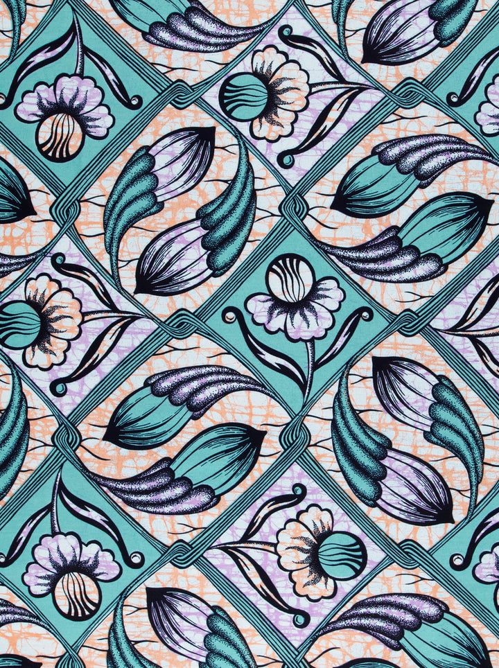 Floral patterned fabric showcasing Super-Wax VLS5894.002 with an expressive design