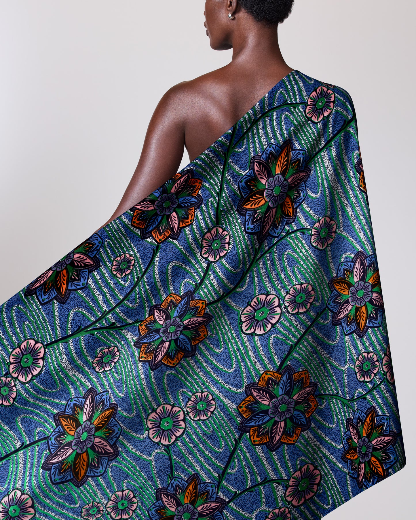 Satin Royal | VLW0478.001 | Orné de Vert Émeraude