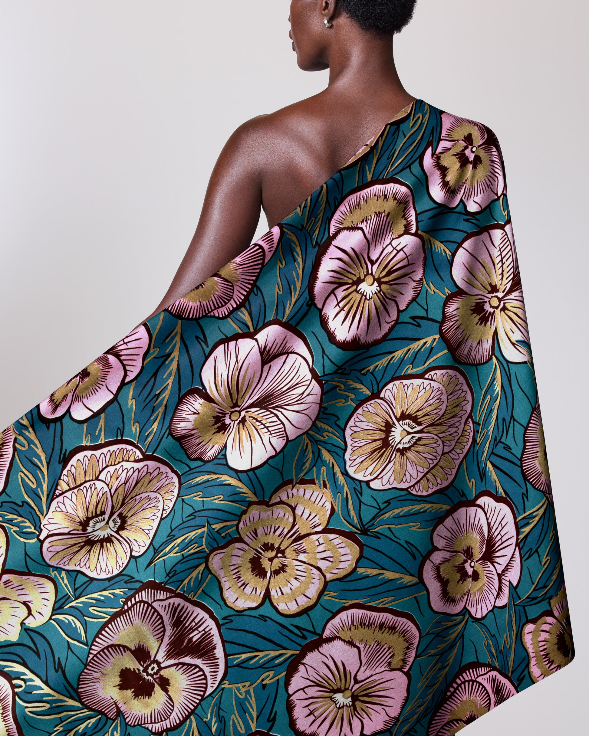 Wax Hollandais | VLW9787.006 | Gold Embellished